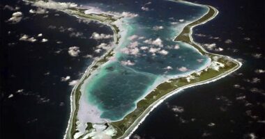 Russia hails Keir Starmer's Chagos 'surrender' deal