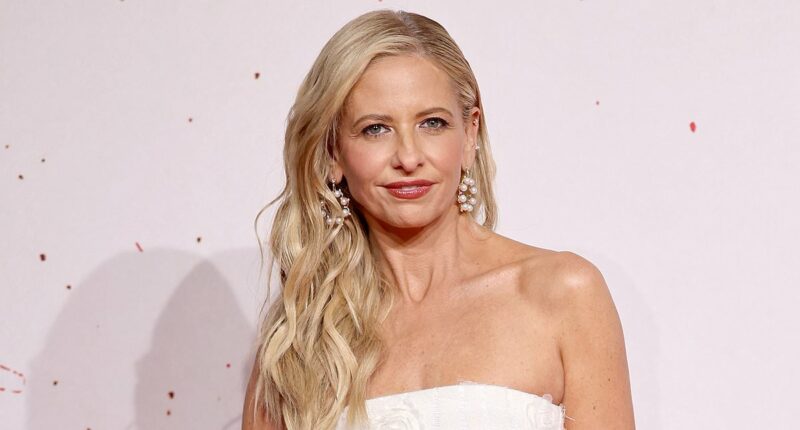 Sarah Michelle Gellar reacts to Buffy co-star Nicholas Brendon's death