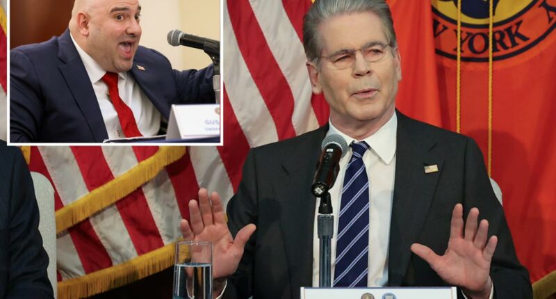 Sec. of Treasury visits Long Island to tout small business