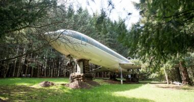 Shooting erupts at famous Oregon home that is a converted airplane