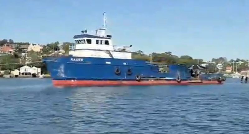 Six charged with trying to import tonne of cocaine on boat