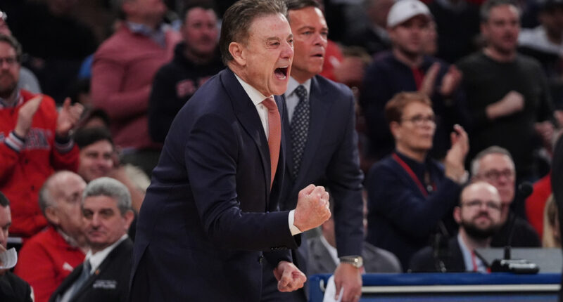 St. John’s rallies back from second-half deficit to beat Georgetown, move into tie atop Big East