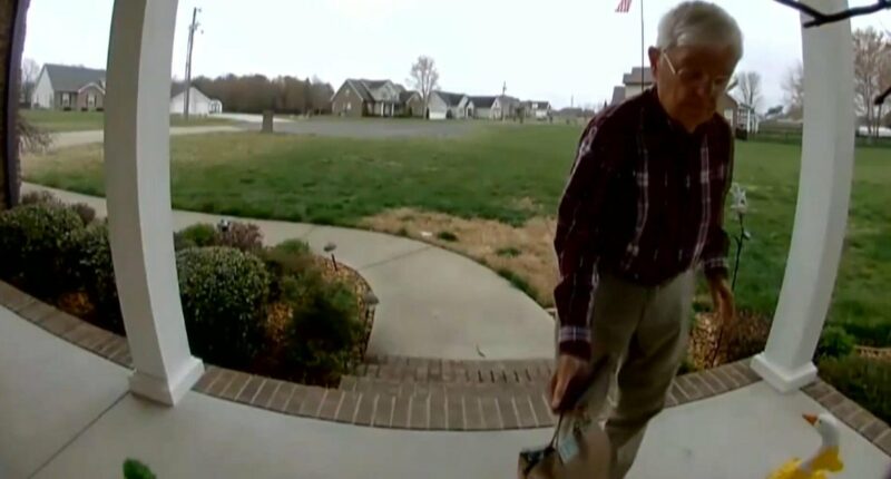 Strangers help 78-year-old DoorDash driver after viral doorbell video