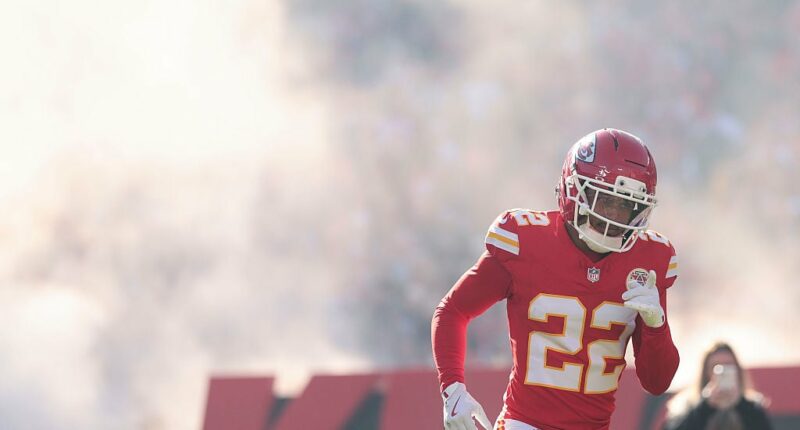 Celebrity Net Worth logo