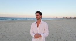 Sean Collyns says, I don¿t believe there is such a thing as a spiritually ¿gifted¿ person... abilities like astral projection, clairvoyance, telepathy and telekinesis are all within everyone¿s potential