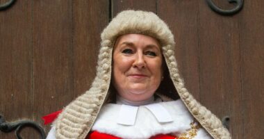 Top judge voices 'grave security concerns' over Labour's jury reforms