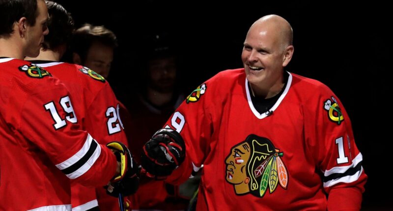 Troy 'Muzz' Murray death: Former Chicago Blackhawks center, beloved broadcaster dies at 63 after cancer diagnosis