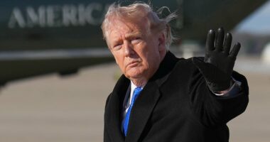 Trump considers shock paratrooper assault on Iran oil hub as thousands of Marines deploy