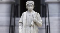 Trump installs Christopher Columbus statue on White House grounds