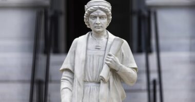 Trump installs Christopher Columbus statue on White House grounds