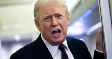 Trump slams Starmer again over Strait of Hormuz standoff