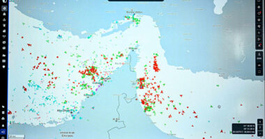 U.S. offers India a 30-day waiver for Russian oil amid supply worries
