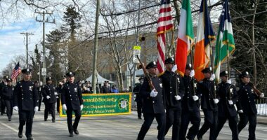 Unattended bag delays Staten Island St. Patrick's parade day after Iran bombings: report