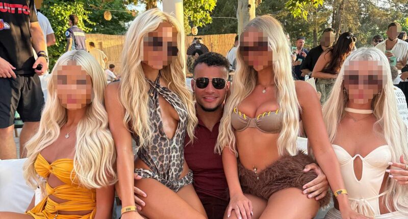 Upsetting problem that brews between many single mums and sons