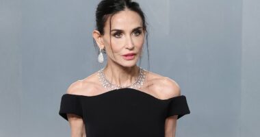 Vanity Fair Oscar Party  drama over photos that left actress in tears