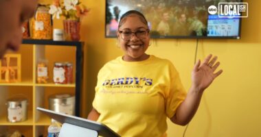 Waukegan's Gerdy's Gourmet Popcorn trains youth to be 'seeds of greatness'