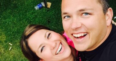 Wealthy couple's ugly divorce plunges country club into huge scandal