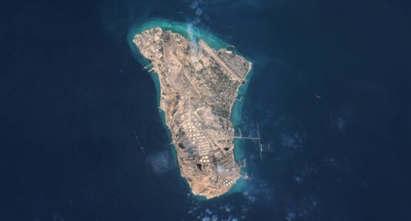 What happens if Trump pushes to seize Kharg Island