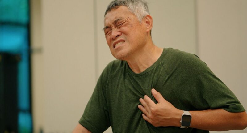 'I'm a doctor and here are 3 easy and effective ways to deal with heartburn'