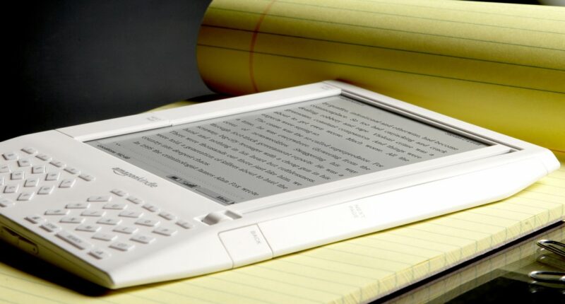 Amazon is ending support for older Kindles and Kindle Fires