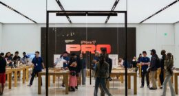 Apple to close San Diego store amid mall's 'declining conditions'
