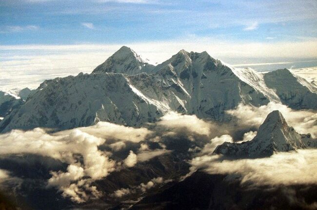 Army Vet Jim Whittaker, First American on Everest, Dies at 97