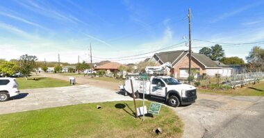 At least 13 people injured after vehicle slams into Louisiana parade: sheriff's office