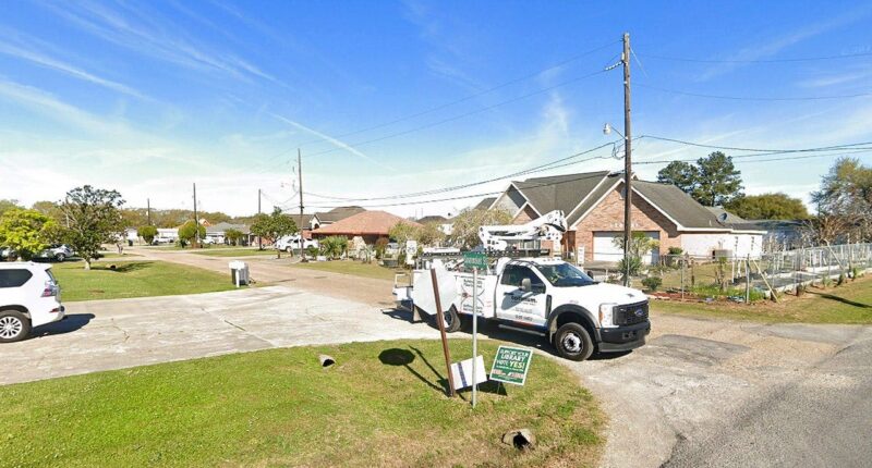 At least 13 people injured after vehicle slams into Louisiana parade: sheriff's office