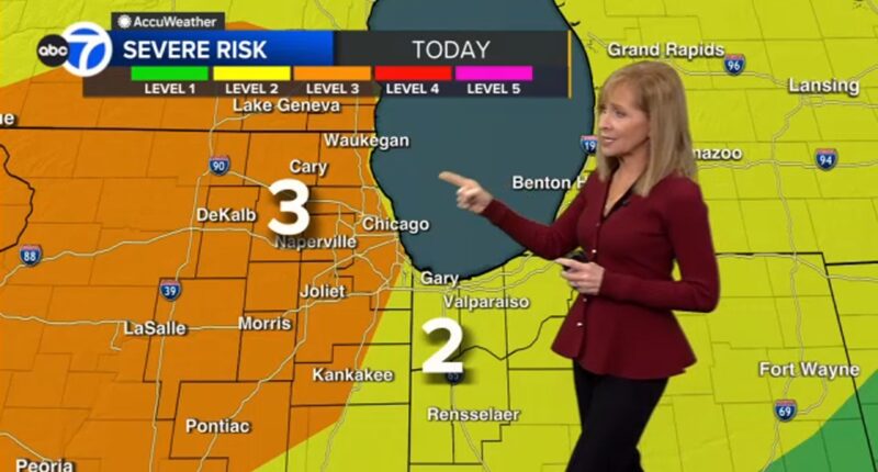 Chicago, IL weather forecast today: Severe storms possible with high winds, tornado risk