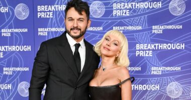 Christina Aguilera looks thinner than ever in at Breakthrough Prizes