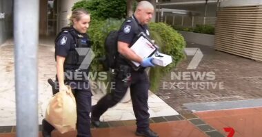 Cops storm unit owned by surgeon boyfriend of Annastacia Palaszczuk