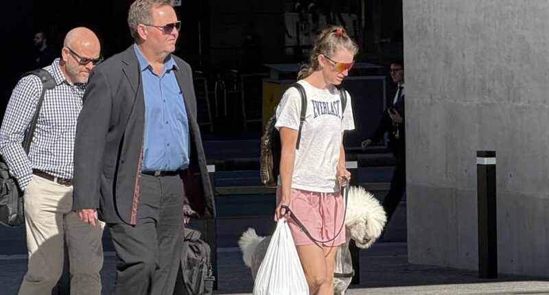 Daughter tells jury mum asked her to 'keep lookout' before fatal smoothie given