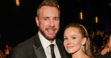 Dax Shepard breaks down in tears as he reveals wife Kristen Bell's kind act for his dying father