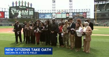 Dozens become US citizens at White Sox Rate Field: 'It's pretty amazing'