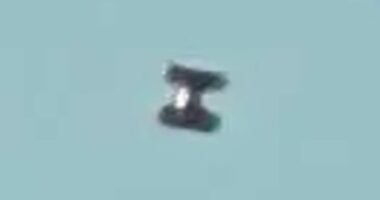 'Dumbbell-shaped' UFO spotted overCalifornia before vanishing