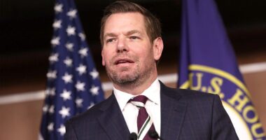 Eric Swalwell campaign paid hotel where accuser Lonna Drewes claims assault took place