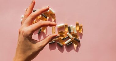 Expert names the supplement combinations you should NEVER take together