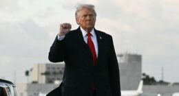 Experts issue dire warning about Trump's Hormuz order