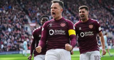 Fortress Tynecastle playing its part as Hearts take another step towards immortality