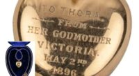 Gold locket gifted by Queen Victoria to granddaughter set to sell for over $3K at auction