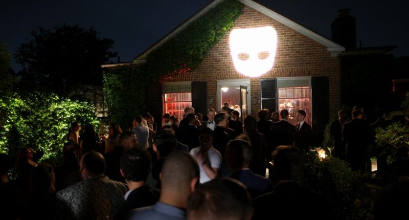 Grindr — yes, Grindr — won the WHCD party circuit