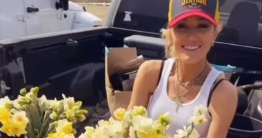 Gwen Stefani plants daffodils as A-listers celebrate Easter