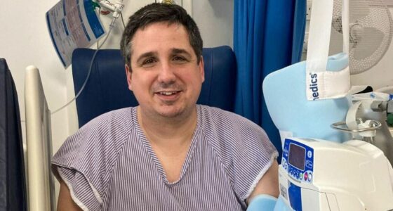 Homemade gin goes wrong as man pricked by slow-acting 'poison' while berry picking