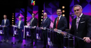 In the audience, a very nice lady admitted she might not vote at all