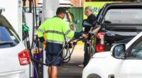 Long queues for petrol at a Sydney service station.