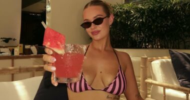 Influencer apologises after leaving baby in hotel room to have massage