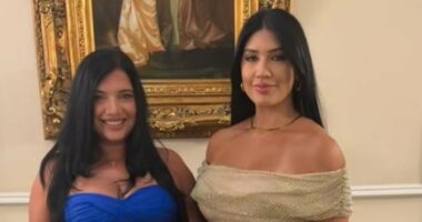 Influencers rage against Delta staff who screamed over sleeping dog