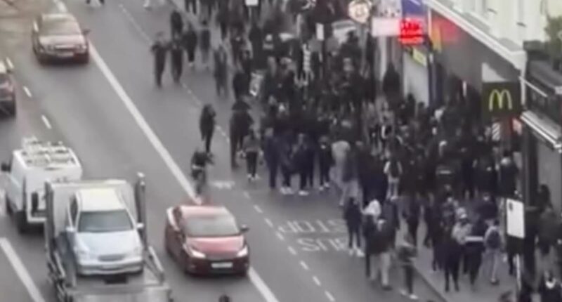 Inside Clapham teen group chats inviting mob chaos