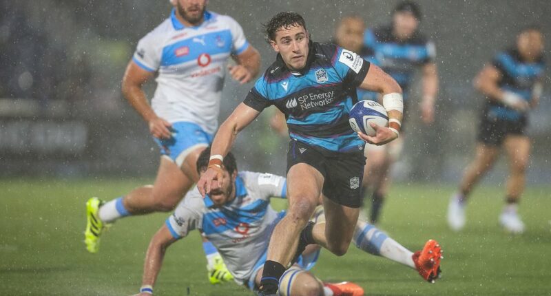 Josh McKay loves the great outdoors and built his own YouTube channel so his dad back home in New Zealand could watch him hunting and spearfishing...  now the Warriors star has the big beast of Toulon firmly in his sights