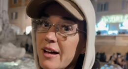 Katy Perry puts her credit card in Trevi Fountain for 'good luck'